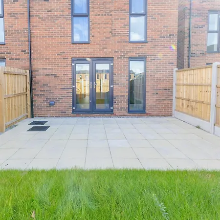 Stunning Modern 3 Bedroom Townhouse - Perfect Getaway Manchester Exterior photo